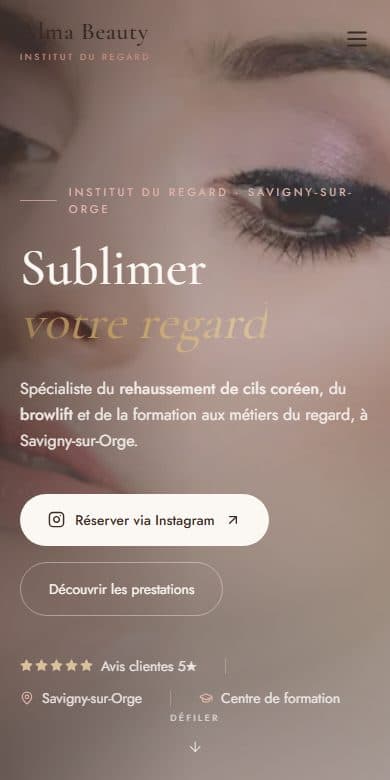 Le site de Alma Beauty, institut de beauté à Savigny-sur-Orge, affiché sur un écran de téléphone