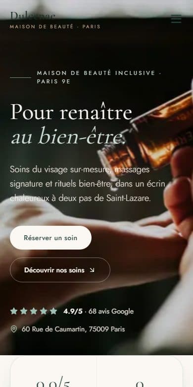 Le site de Dulcenae Paris, pâtisserie à Paris, affiché sur un écran de téléphone